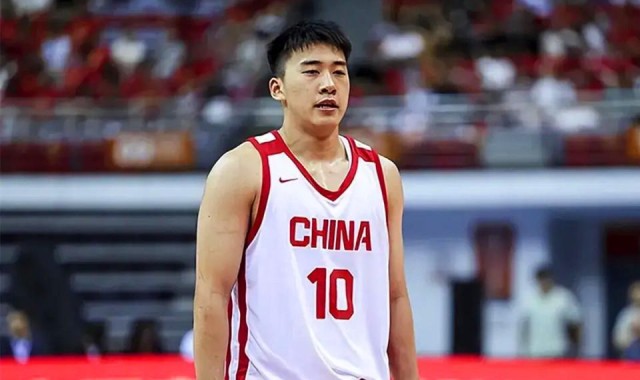 博鱼-热身赛：中国男篮逆转塞尔维亚FMP开门红 王俊杰18+14徐昕10分4帽