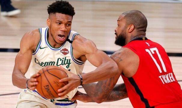 博鱼体育官网-交易截止日倒计时一周！这出好戏由大前锋们主演