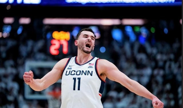 博鱼-卡拉班：待满大学生涯的康大前锋 位居2026次轮但身价直冲首轮