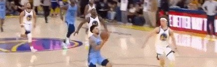 水平稀烂or极致控场？勇熊一战被离谱吹罚抢戏